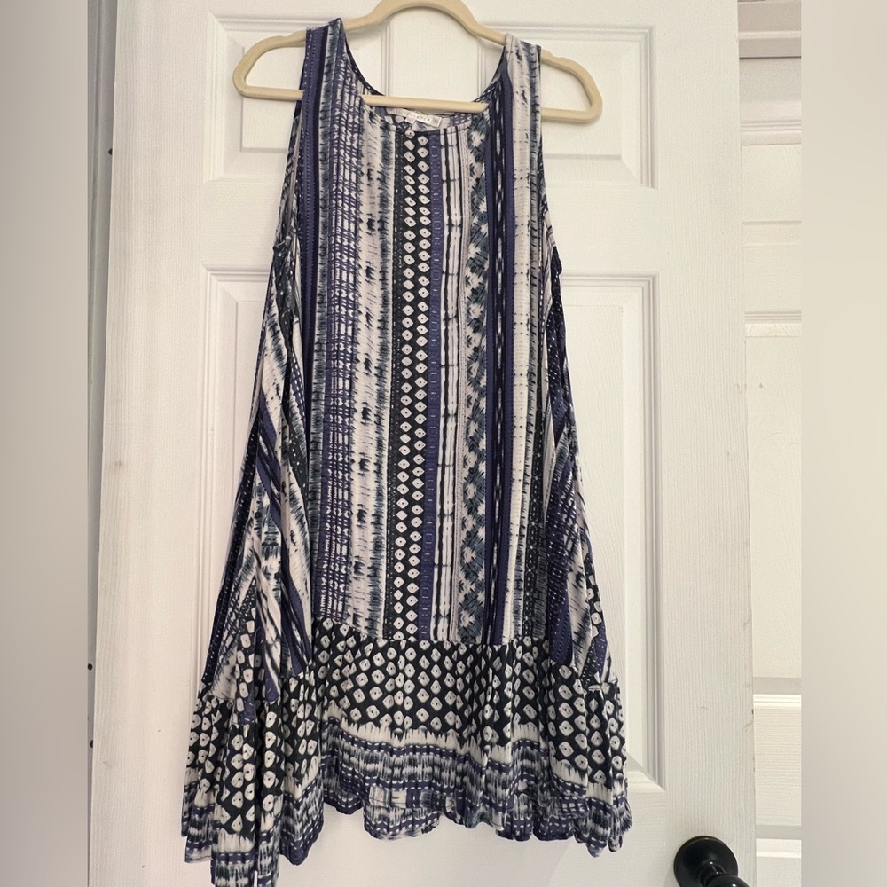 Love Kyla dress in xl flowy and high low